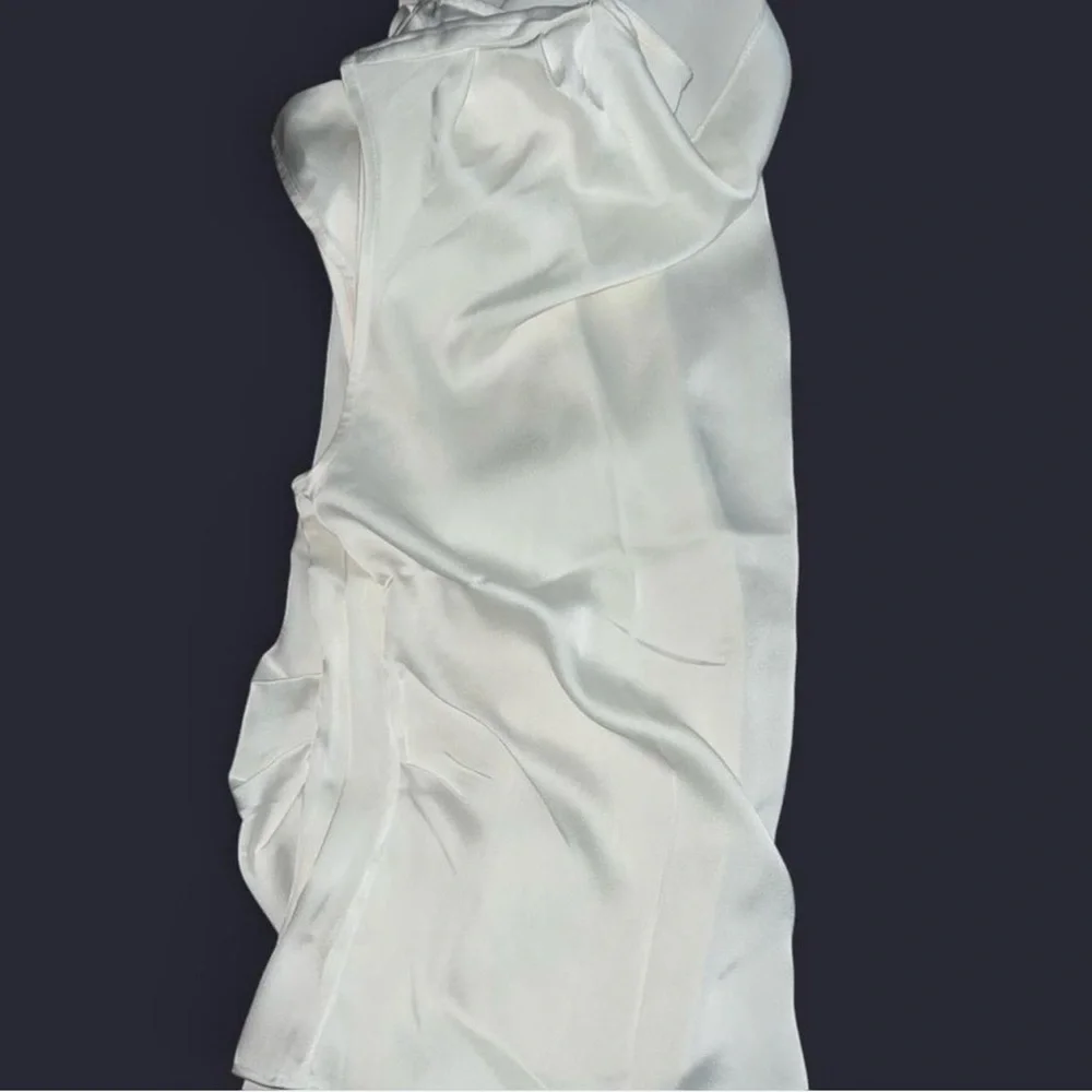 NWT White Satin Cowl Neck Sleeveless Blouse - Picture 6 of 7
